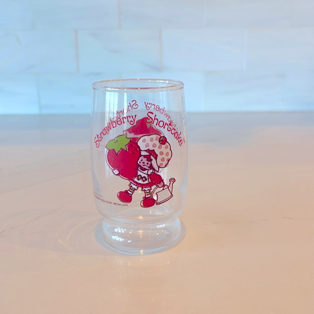 Vintage 1980s strawberry shortcake glass from American greetings